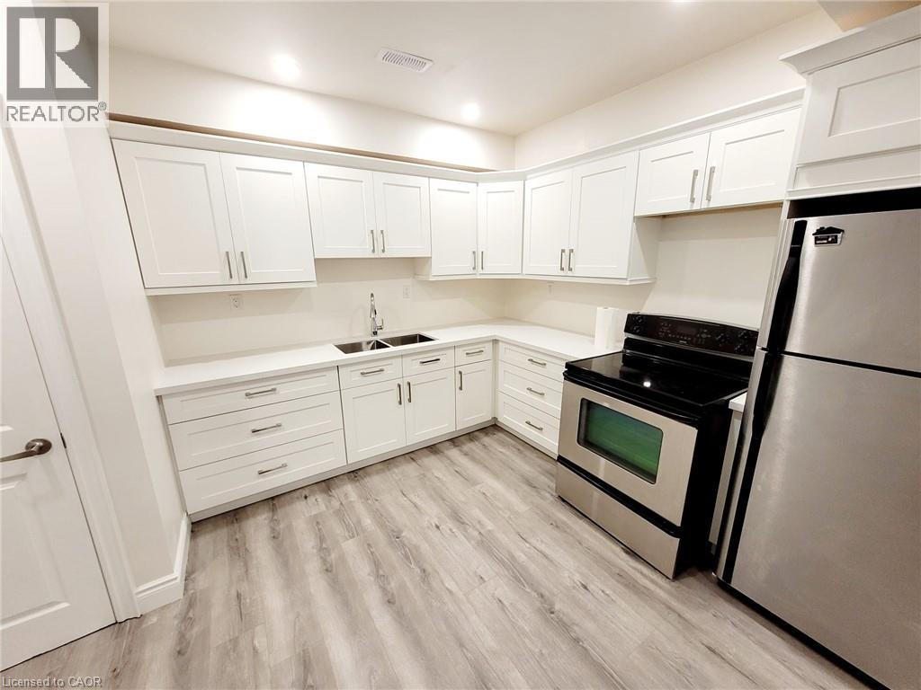 20 HIDDEN RIDGE Crescent - 23