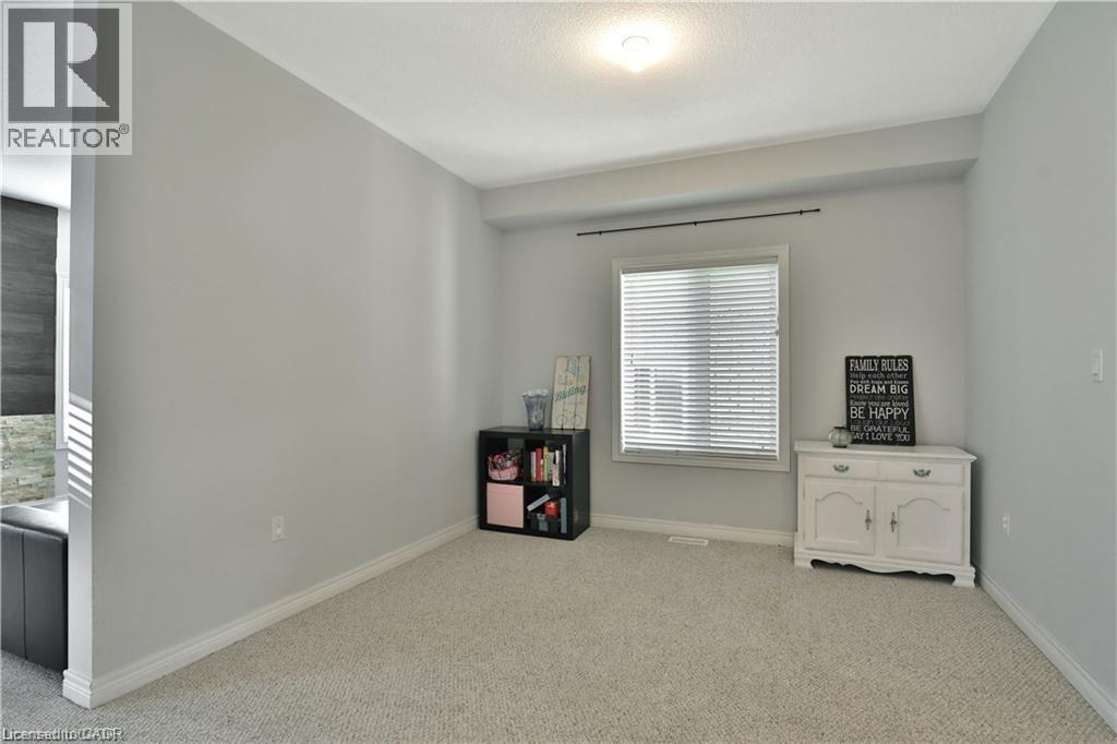 20 HIDDEN RIDGE Crescent - 21