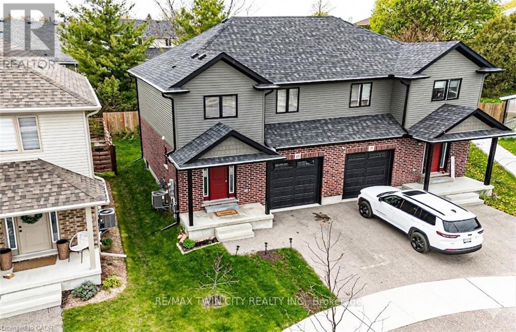 63 CRAB APPLE COURT - 2