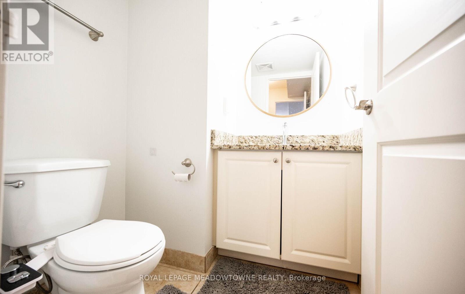 #302 55 YARMOUTH STREET - 24