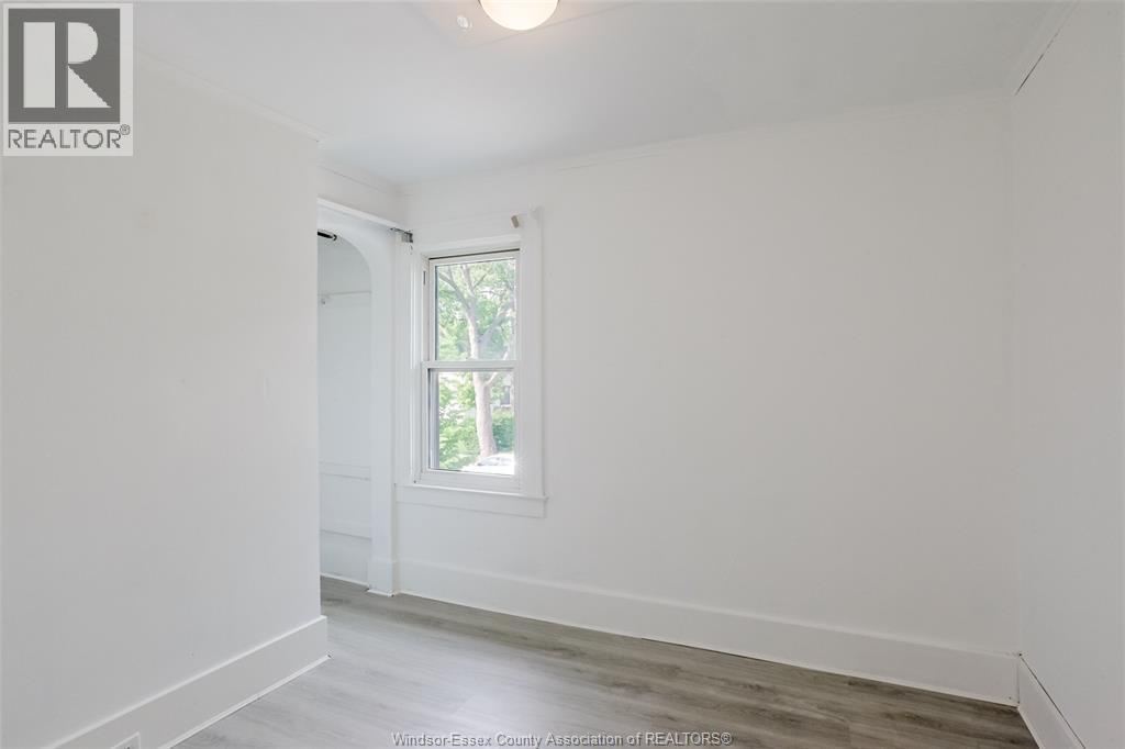 1054 GLIDDEN - 20