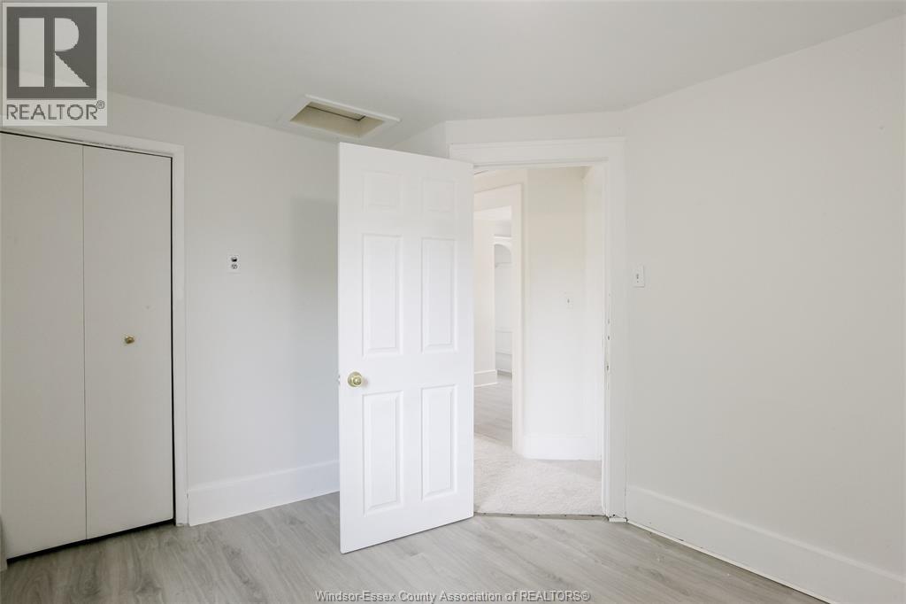 1054 GLIDDEN - 25
