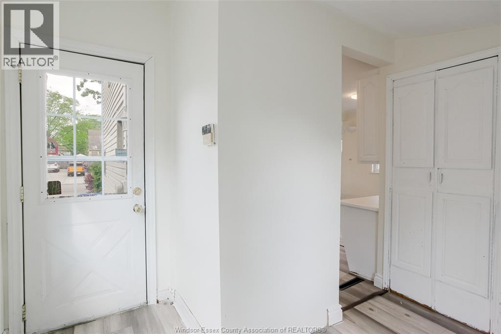 1054 GLIDDEN - 29