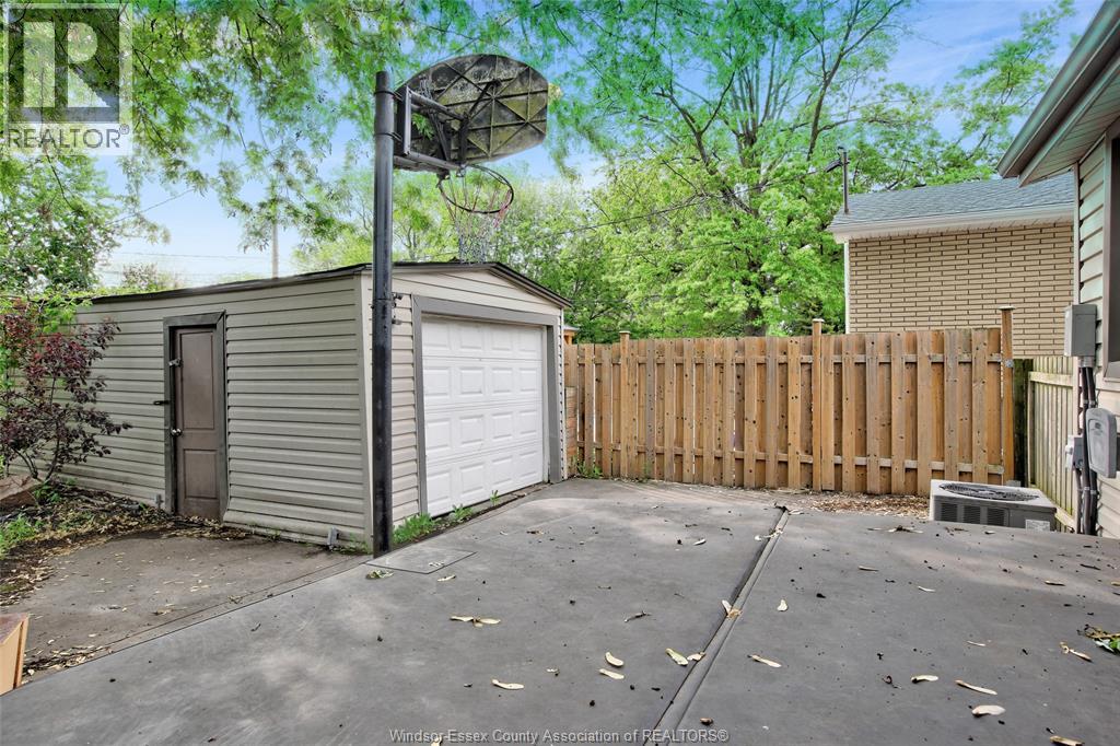1054 GLIDDEN - 37