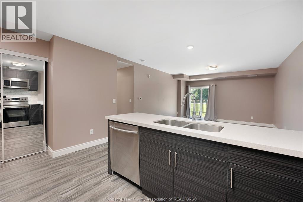 #106 1675 BANWELL ROAD - 19