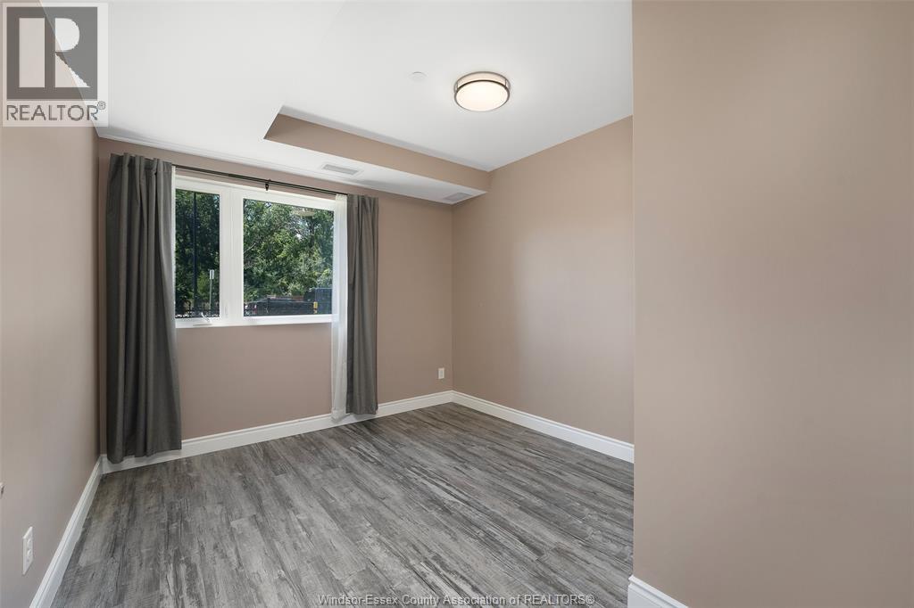#106 1675 BANWELL ROAD - 24