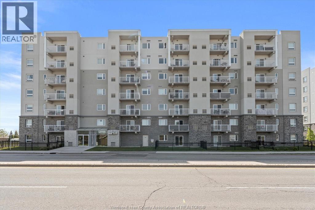 #106 1675 BANWELL ROAD - 4