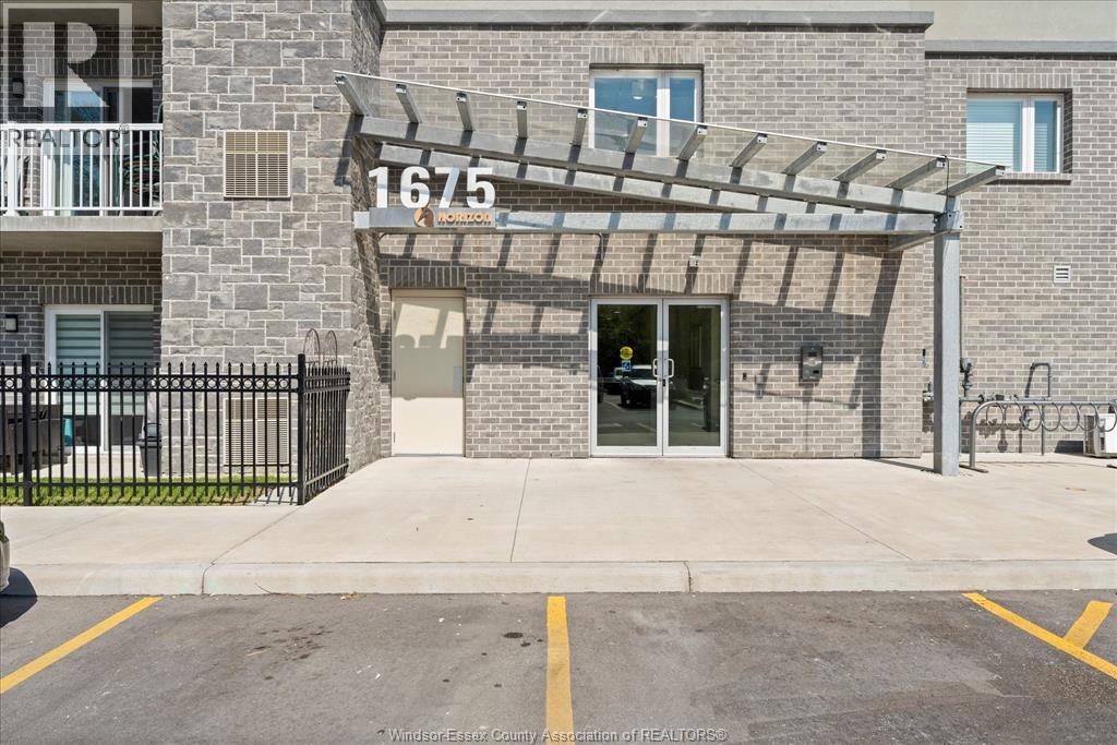 #106 1675 BANWELL ROAD - 5