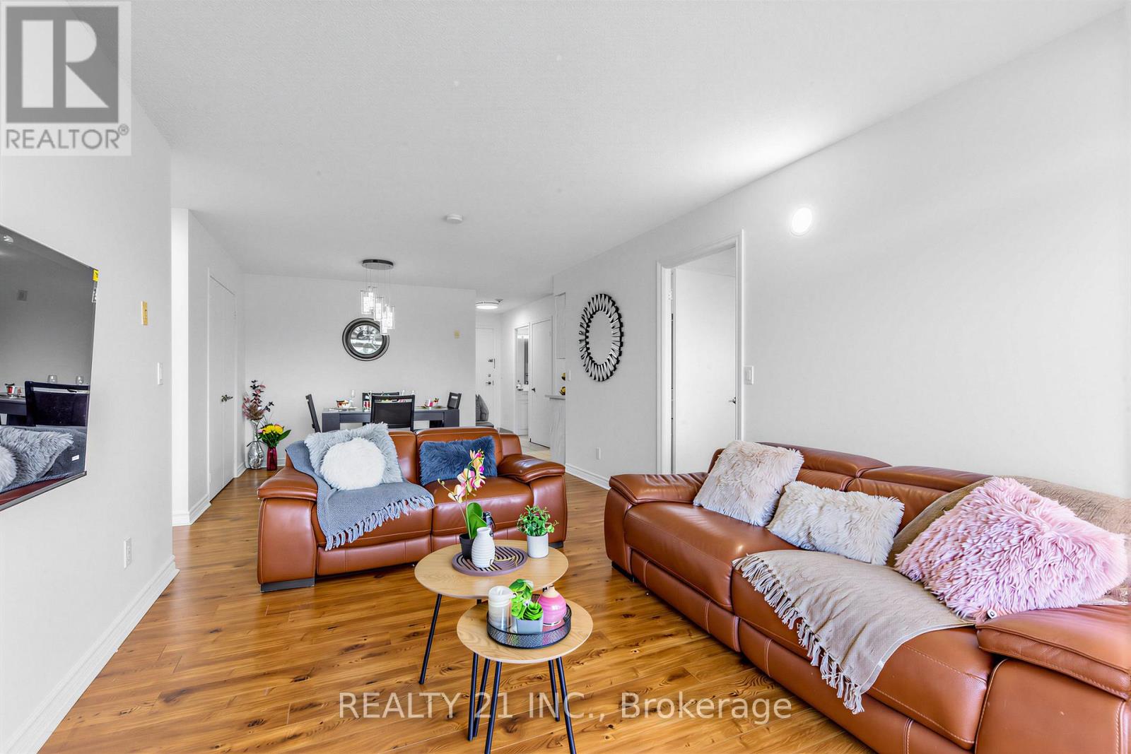 #514 3650 KINGSTON ROAD - 14