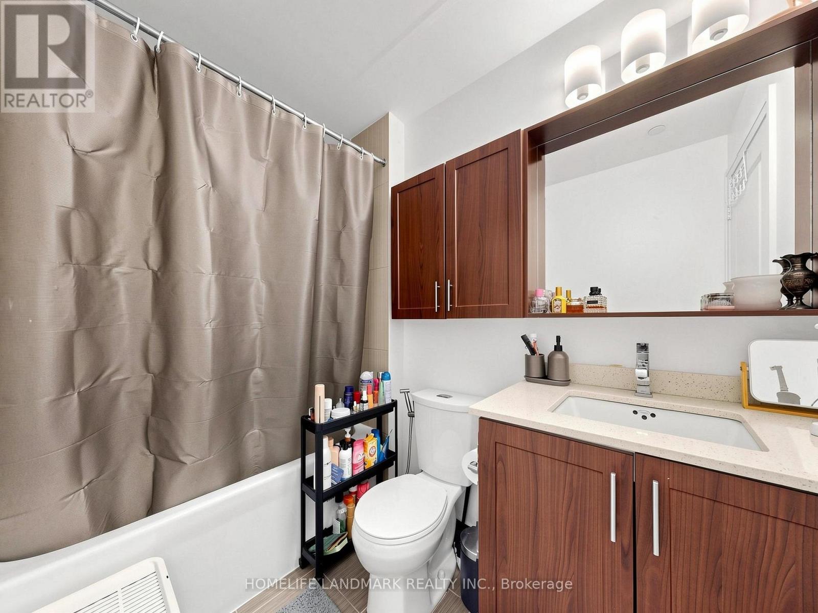 #2212 3700 HIGHWAY 7 ROAD - 21