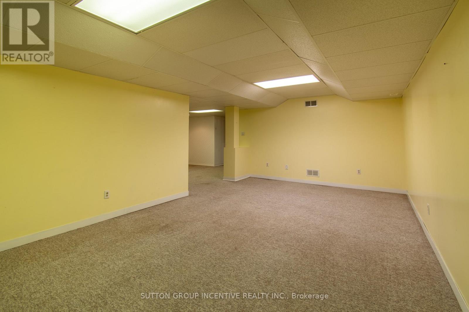 59 FOREST HILL DRIVE - 21