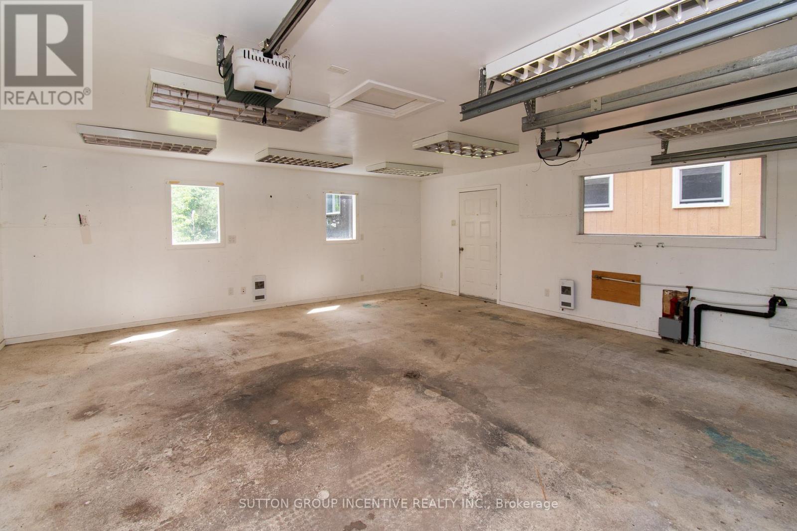 59 FOREST HILL DRIVE - 25