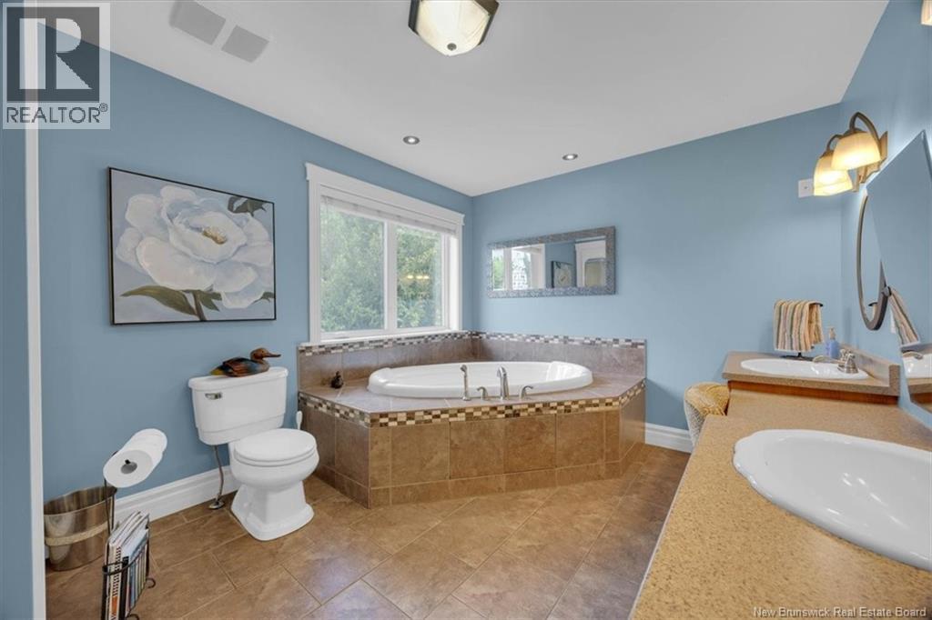 735 Hillcrest Road - 16