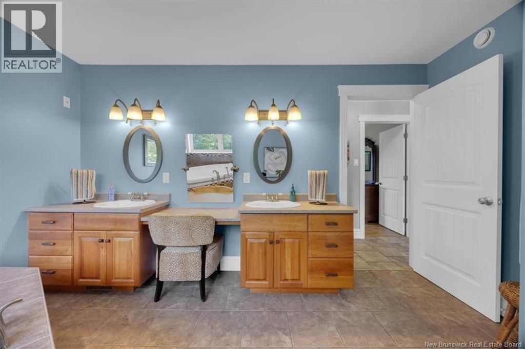 735 Hillcrest Road - 17