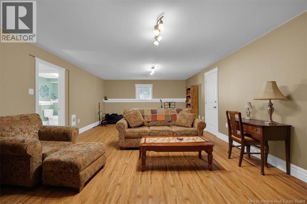 735 Hillcrest Road - 29