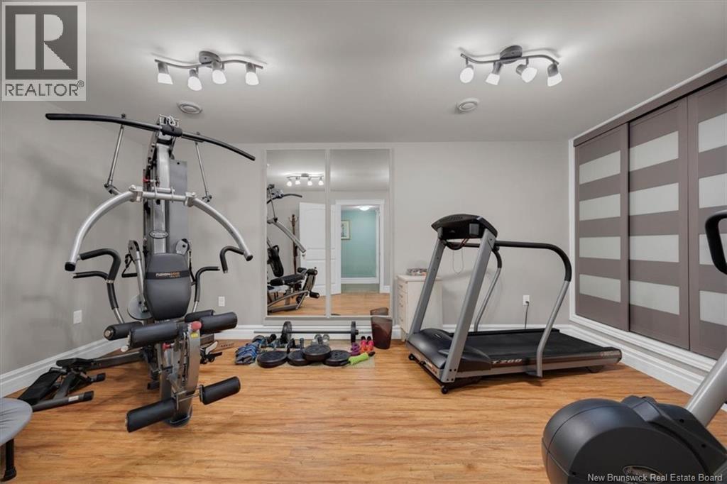 735 Hillcrest Road - 37