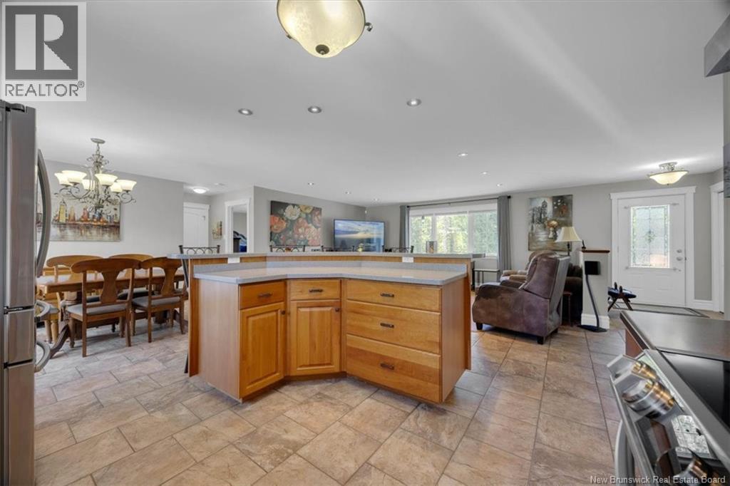 735 Hillcrest Road - Image 11