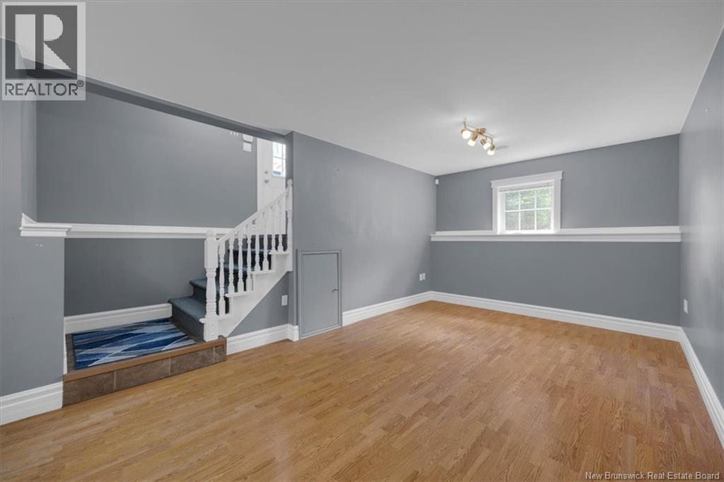 735 Hillcrest Road - 34