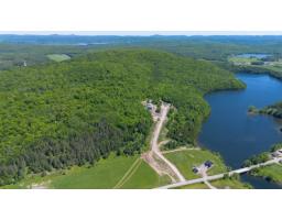 Ch. Germain, #10, Saint Aime Du Lac Des Iles, QC J0W1J0 Photo 6