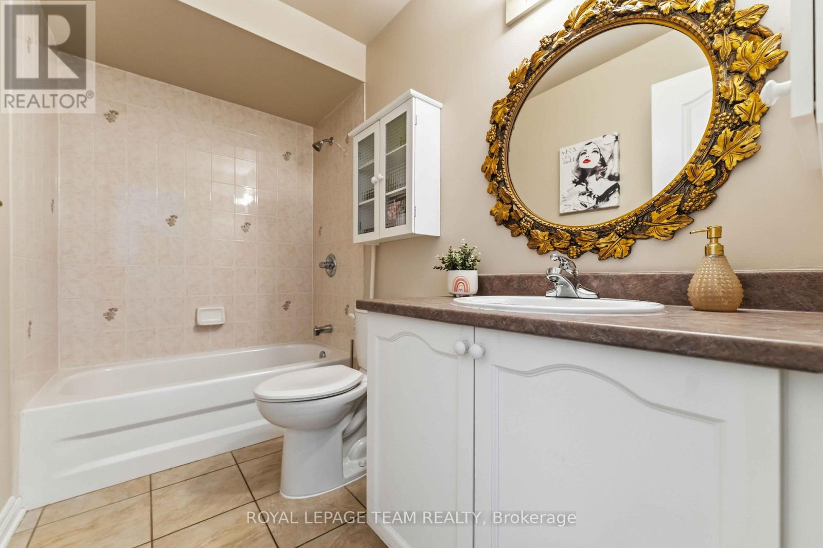3 Bed, 3 Bath House for Sale in Ottawa – 38 SETTLER’S RIDGE WAY, Ottawa – MLS# X13468354 - Image 9