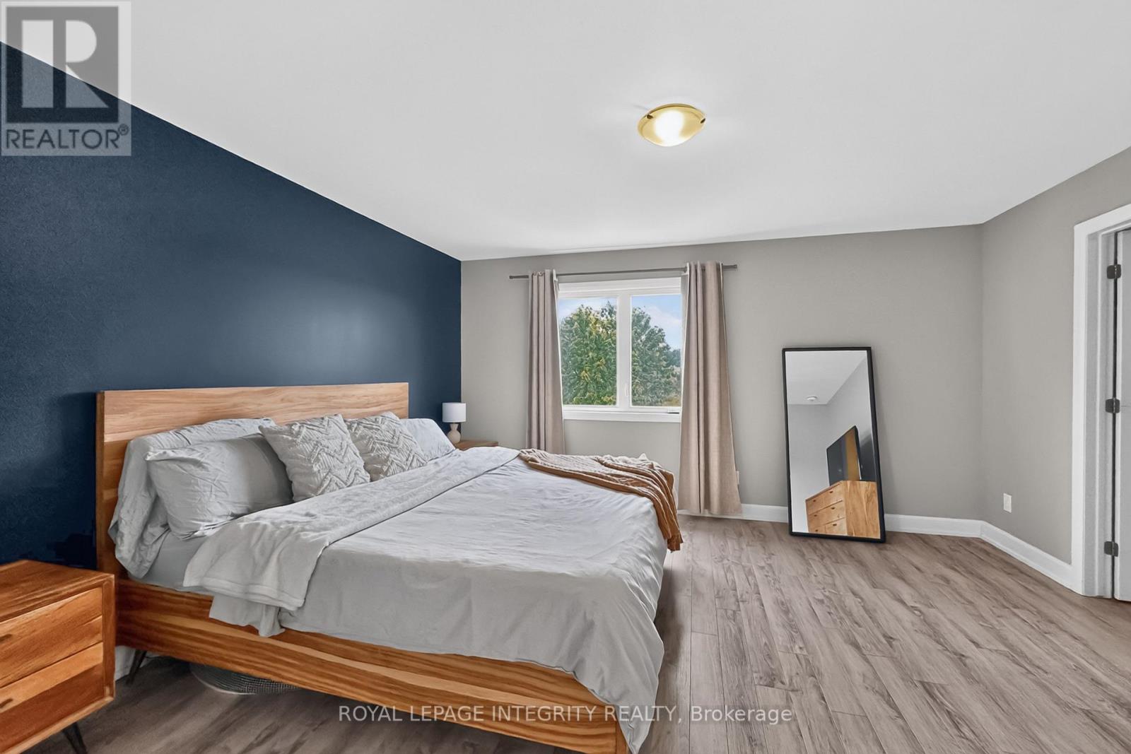 198 BOURDEAU BOULEVARD - 19