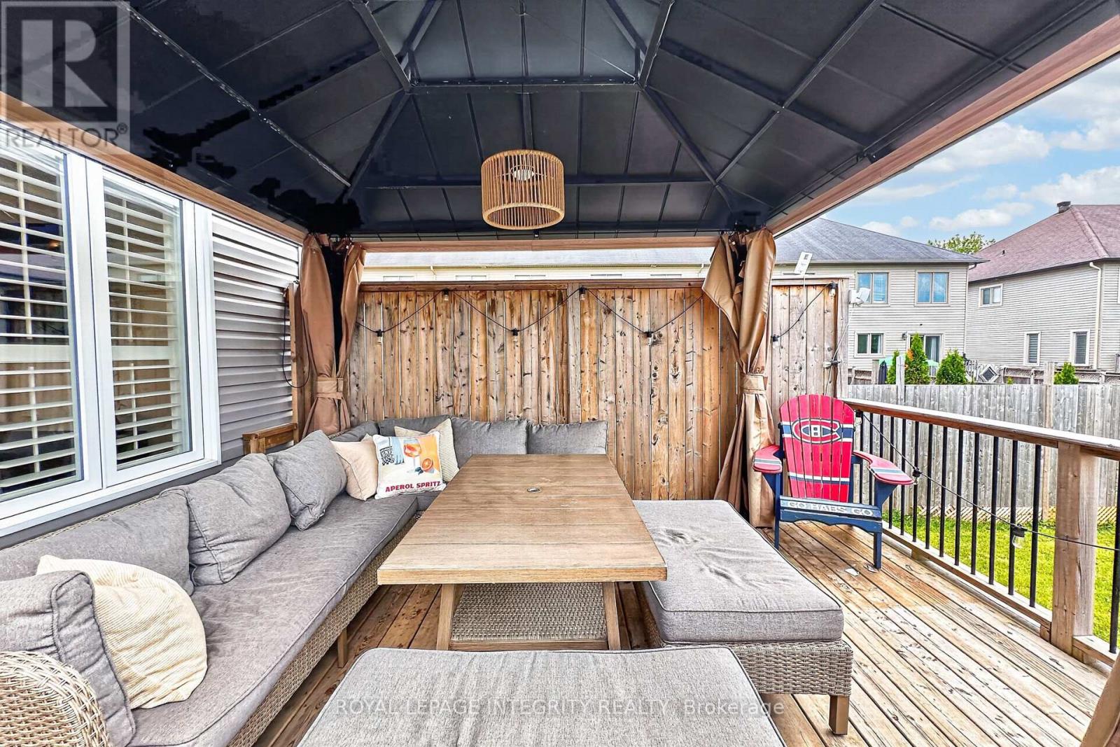 198 BOURDEAU BOULEVARD - 35
