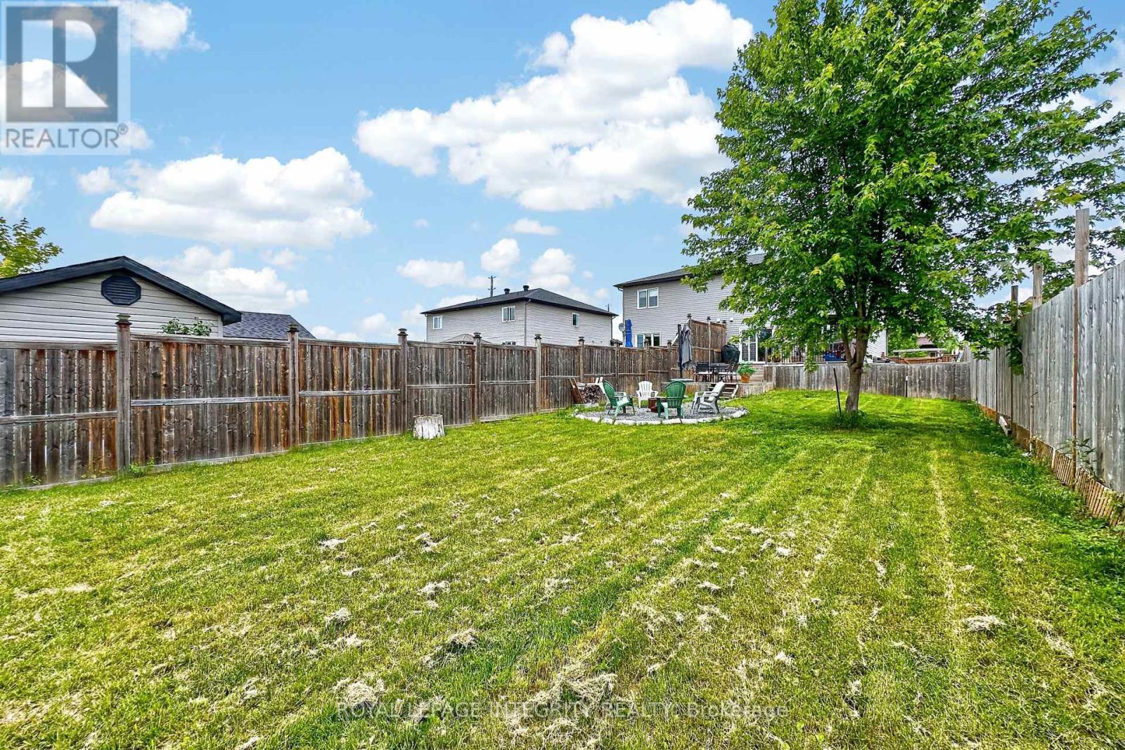 198 BOURDEAU BOULEVARD - 42