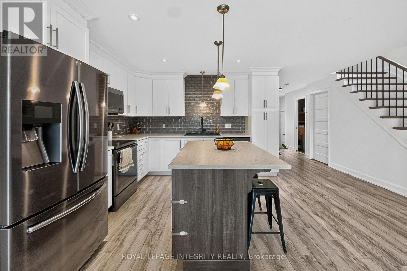 198 BOURDEAU BOULEVARD - 8