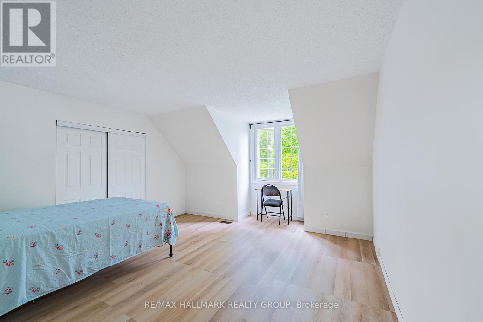 4 Bed, 2 Bath House for Sale in Ottawa – 3319 KODIAK STREET, Ottawa – MLS# X13479258 - Image 12