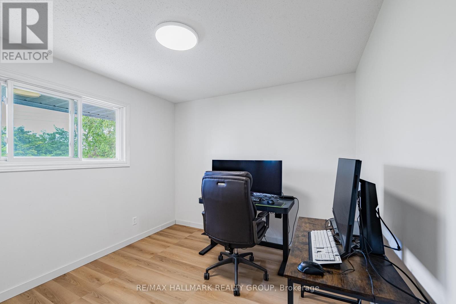 4 Bed, 2 Bath House for Sale in Ottawa – 3319 KODIAK STREET, Ottawa – MLS# X13479258 - Image 13