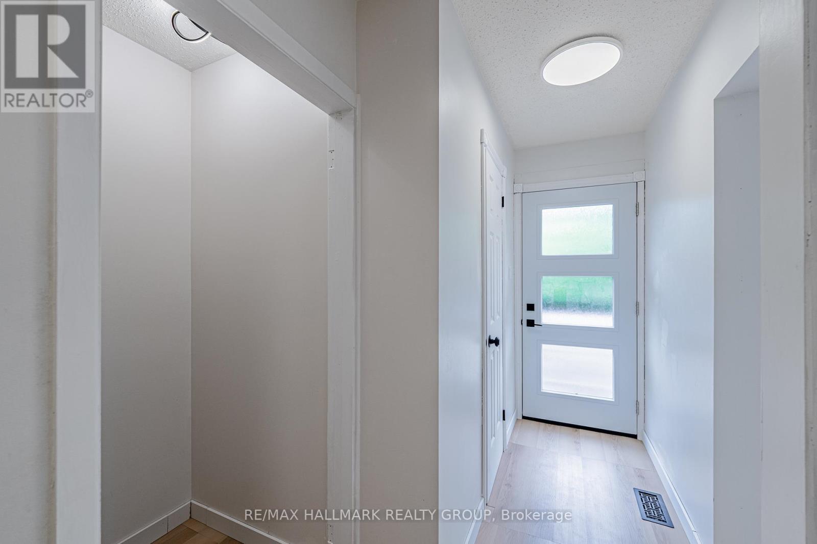 4 Bed, 2 Bath House for Sale in Ottawa – 3319 KODIAK STREET, Ottawa – MLS# X13479258 - Image 17