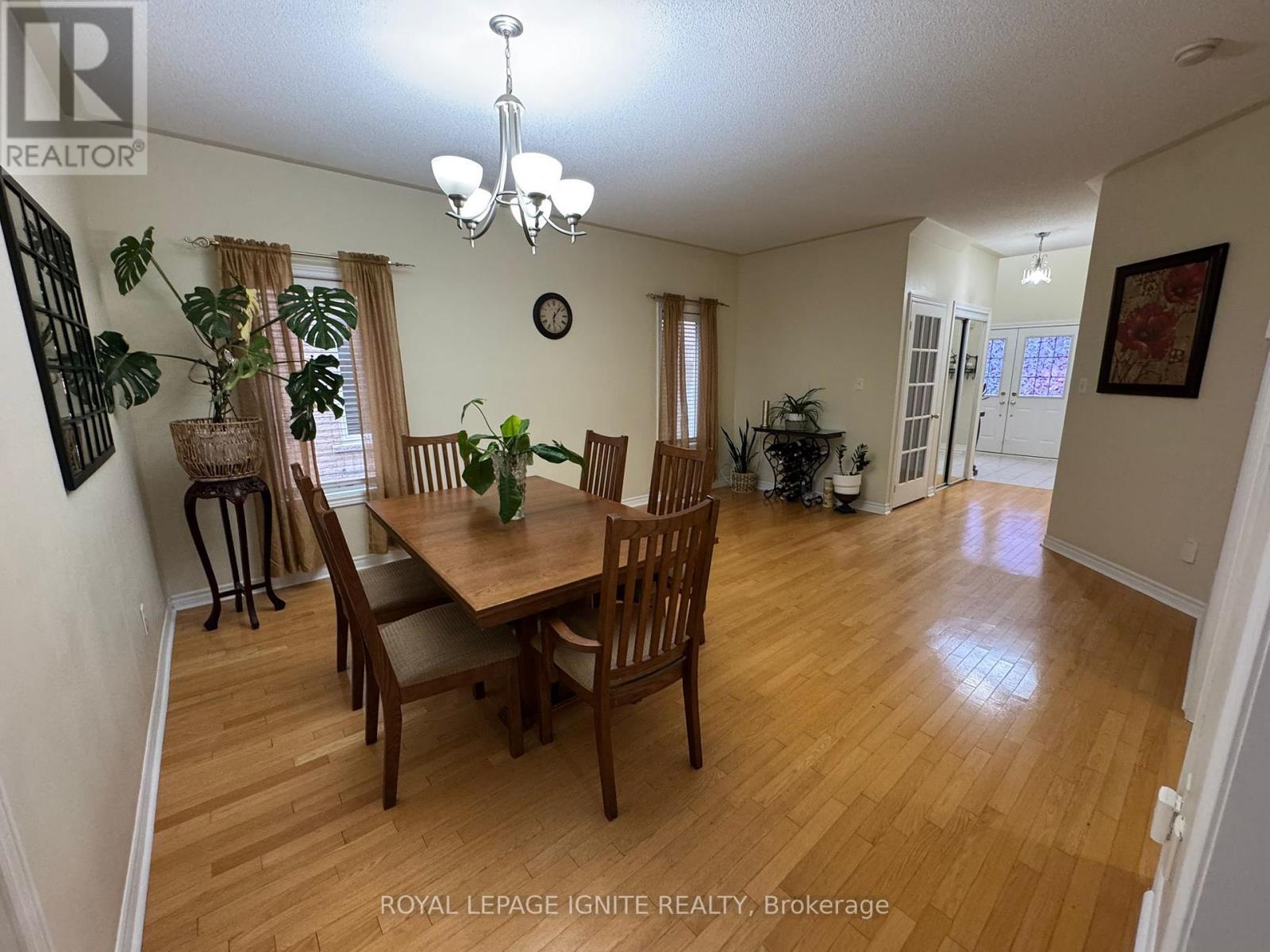 90 SIR JACOBS CRESCENT - 11