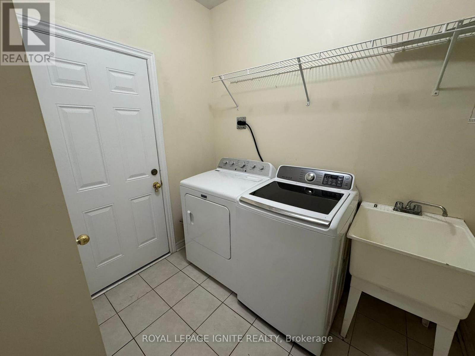 90 SIR JACOBS CRESCENT - 14