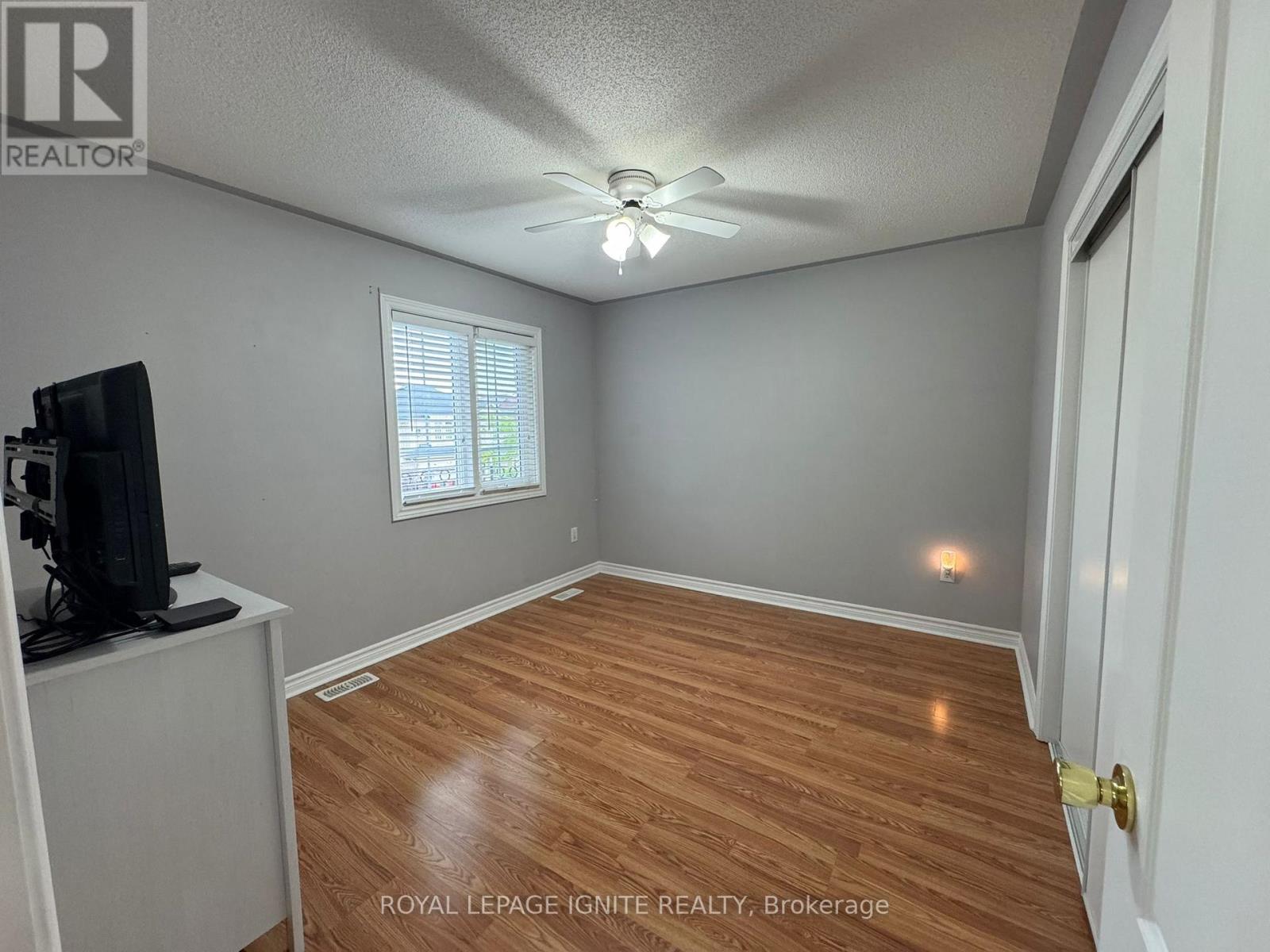 90 SIR JACOBS CRESCENT - 18