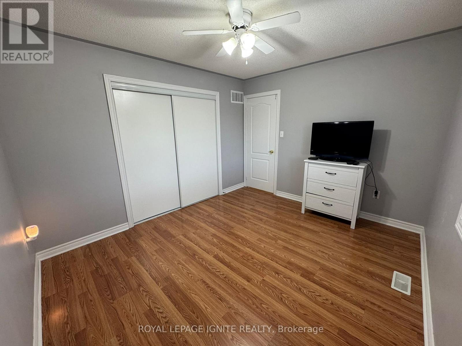 90 SIR JACOBS CRESCENT - 19
