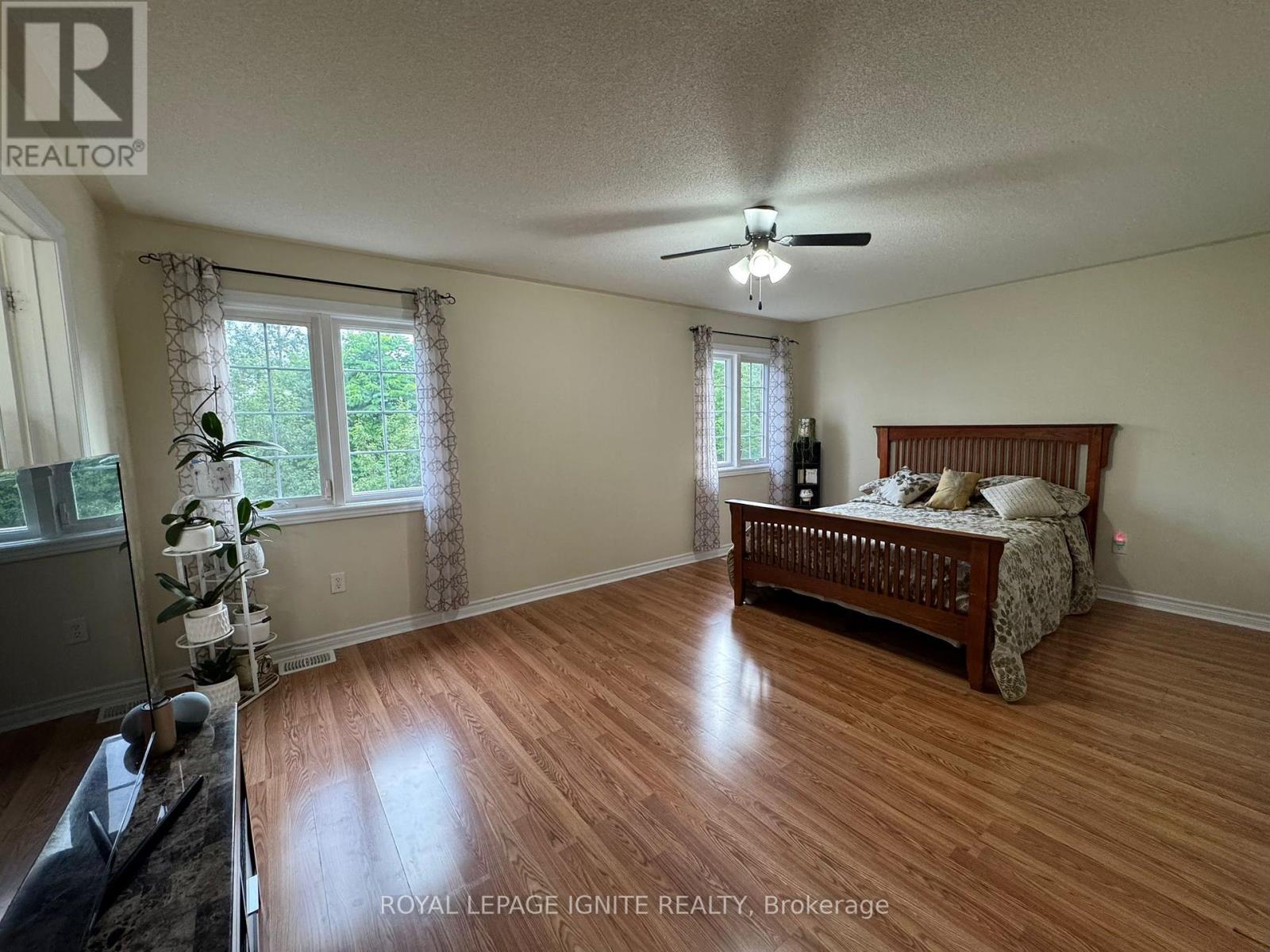 90 SIR JACOBS CRESCENT - 28