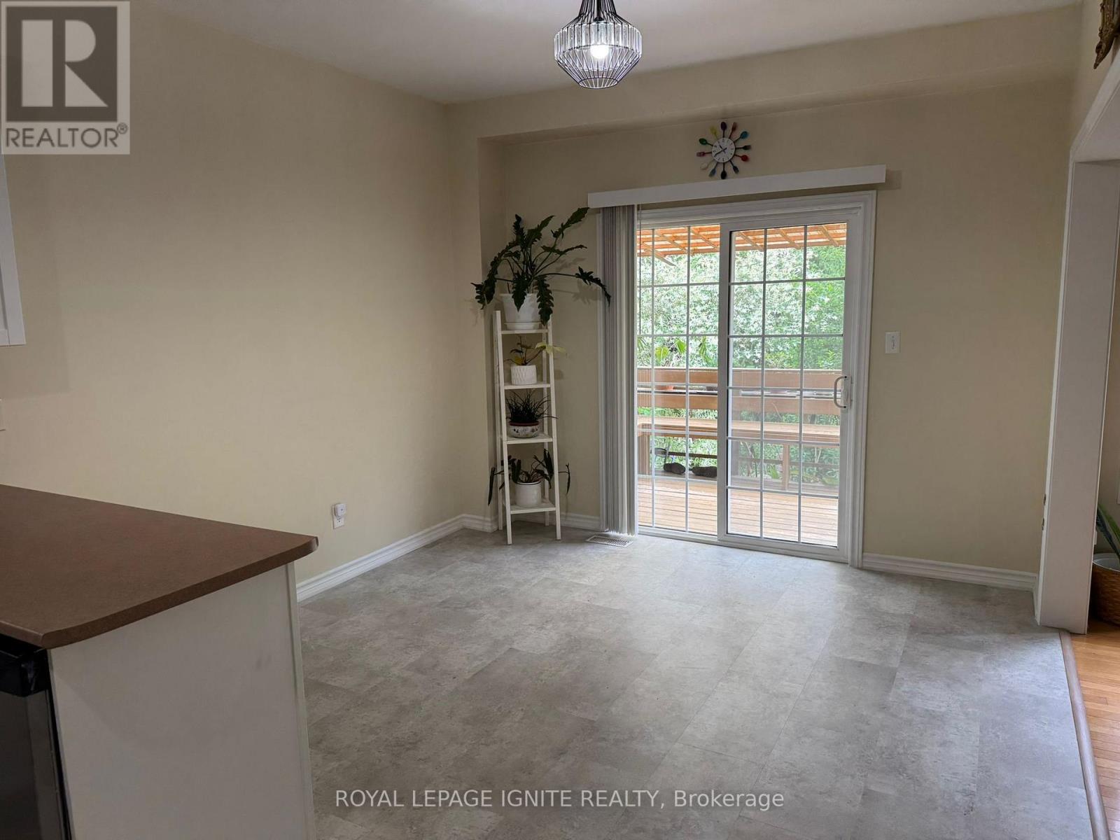 90 SIR JACOBS CRESCENT - 7