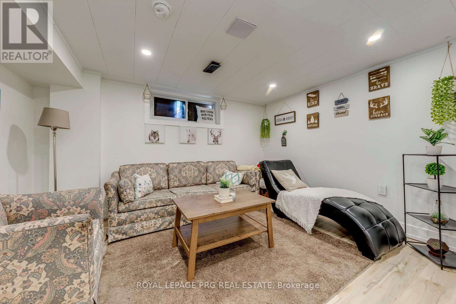 598 WILDWOOD DRIVE - 32