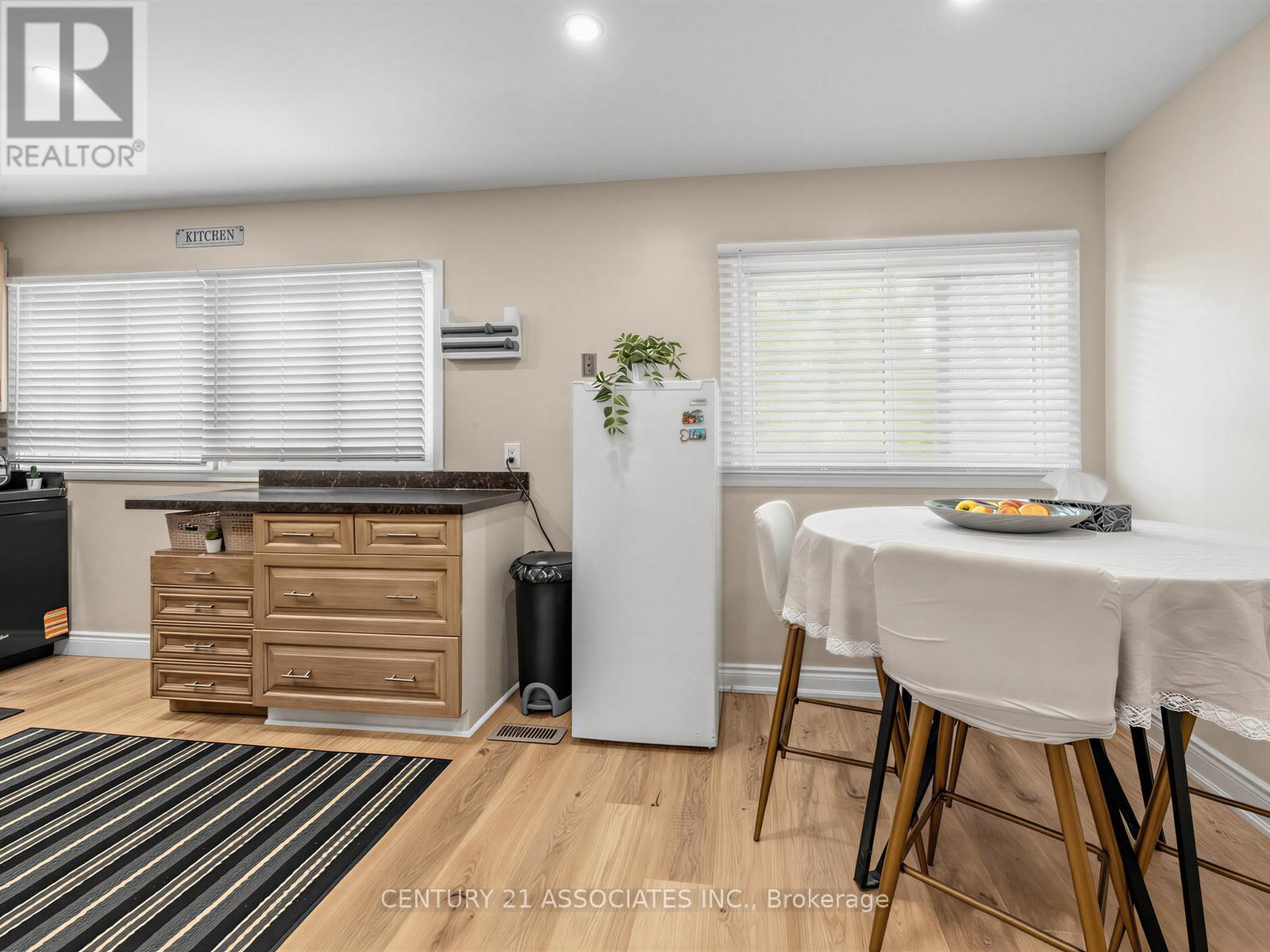 #12 6240 MONTEVIDEO ROAD - 19