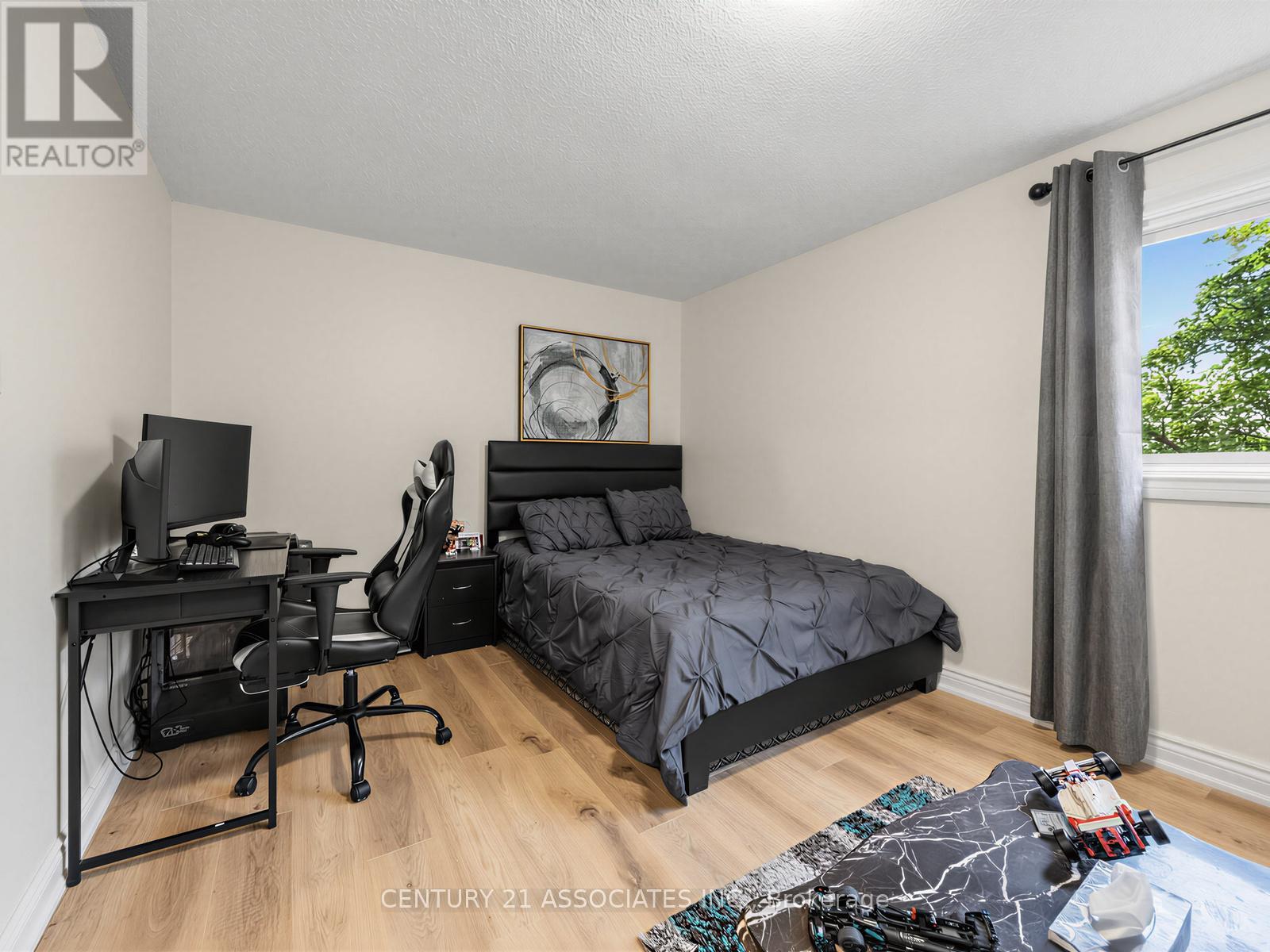 #12 6240 MONTEVIDEO ROAD - 22