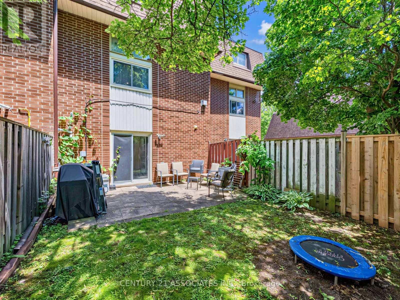 #12 6240 MONTEVIDEO ROAD - 30
