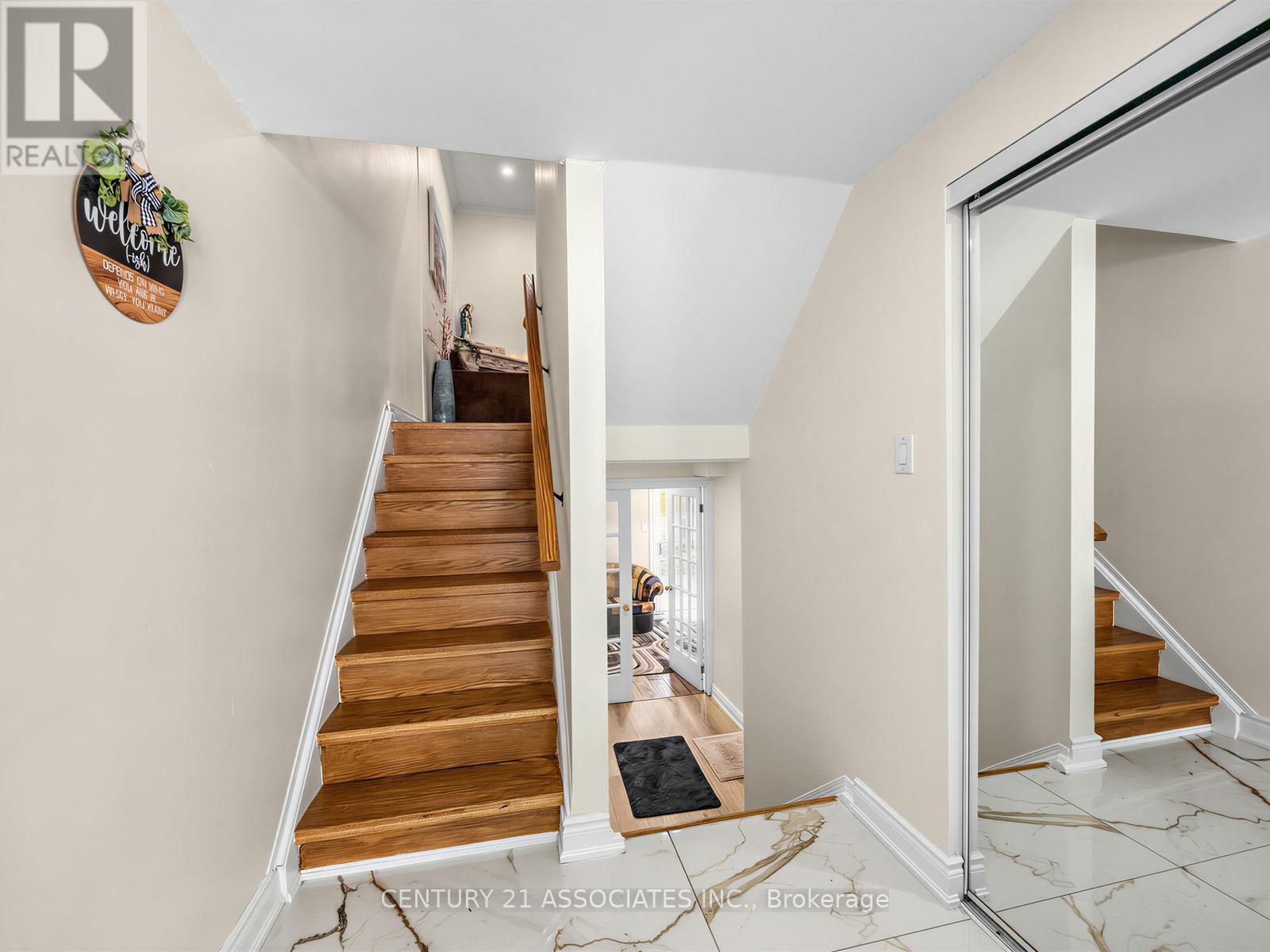 #12 6240 MONTEVIDEO ROAD - 8