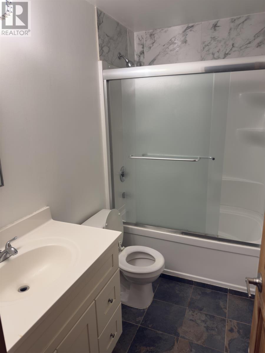 206 Varsity Place - 13