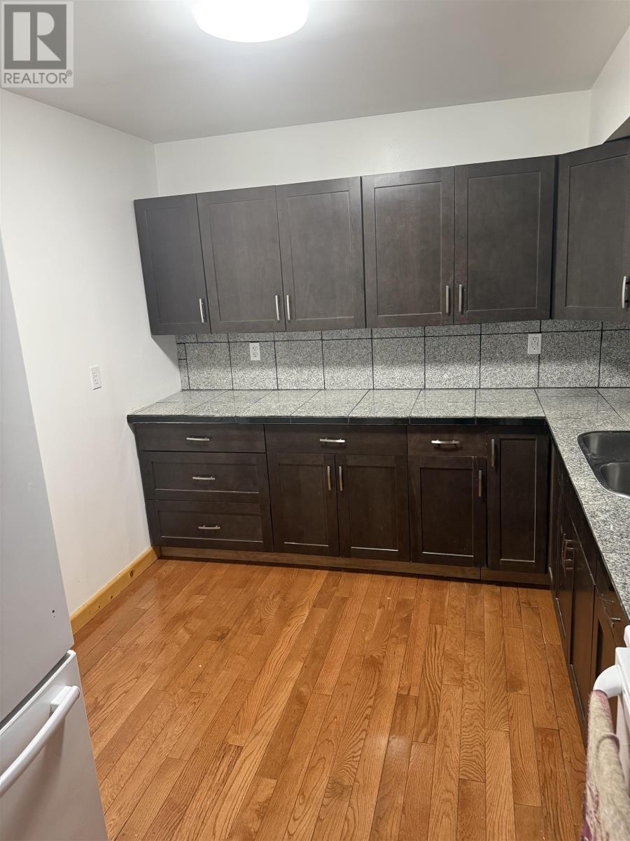 206 Varsity Place - 5