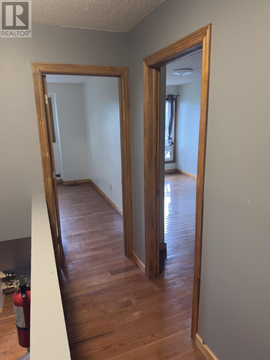 206 Varsity Place - 9