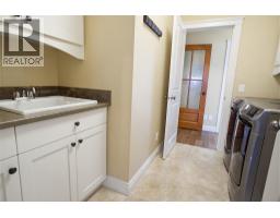 1708 Ironwood Drive, Kamloops, BC V2H0A6 Photo 17