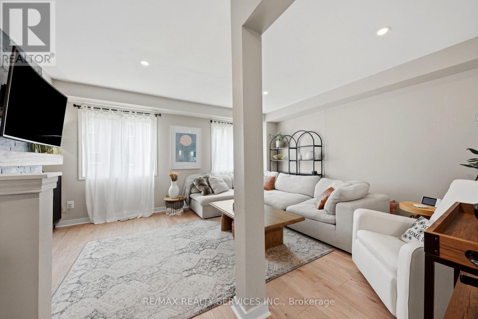 #65 470 BEACH BOULEVARD - 11