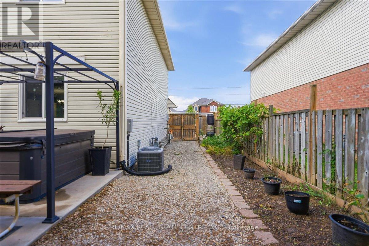 4804 JOHN STREET - 26