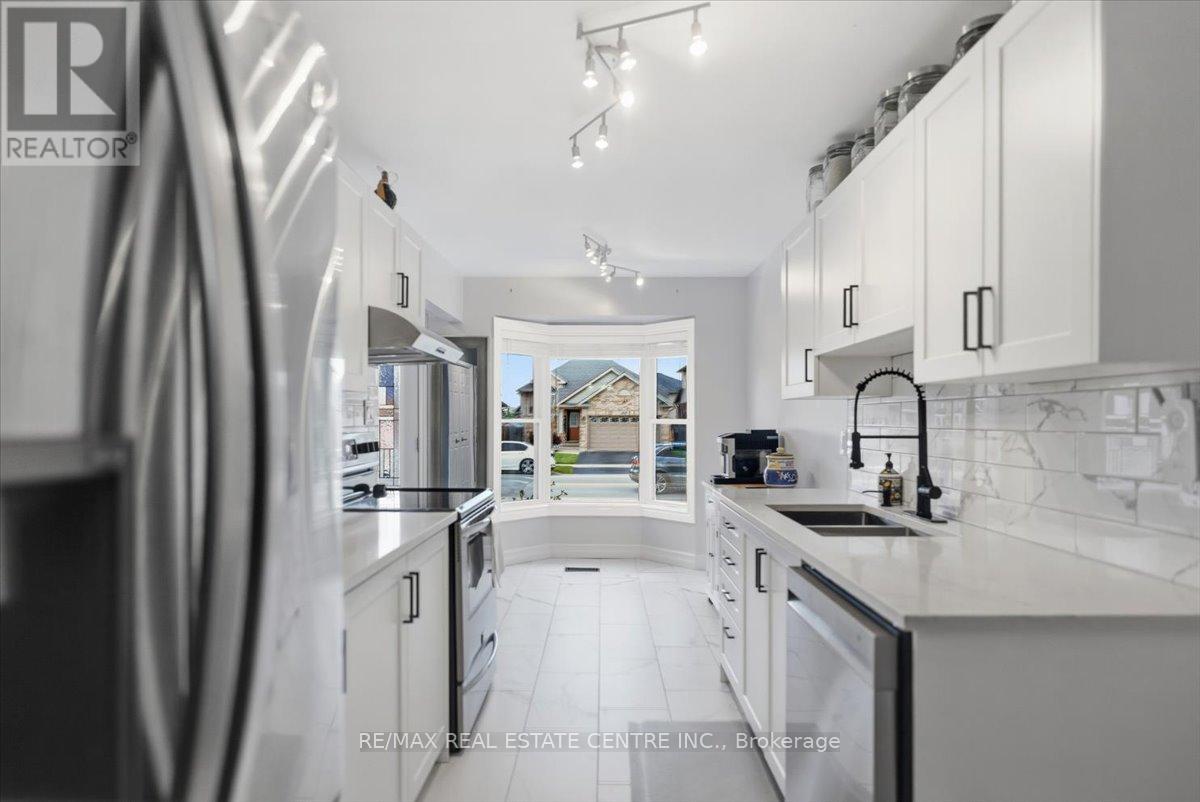 4804 JOHN STREET - 6