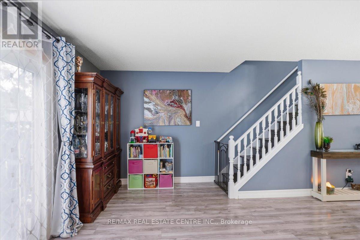 4804 JOHN STREET - 9